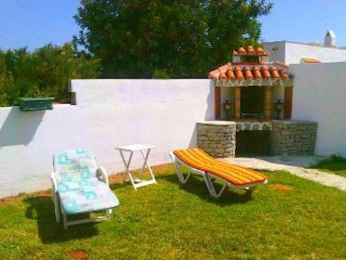 13 Villa *